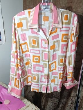 St. John Collection Pink, Orange & Tan Geometric Button-Down Shirt